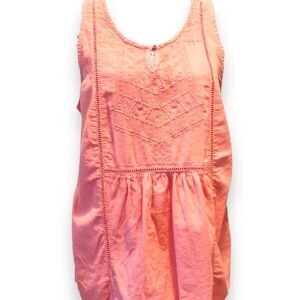 Sleeveless Round Neckline Embroidered Pleated Tank Top NEW